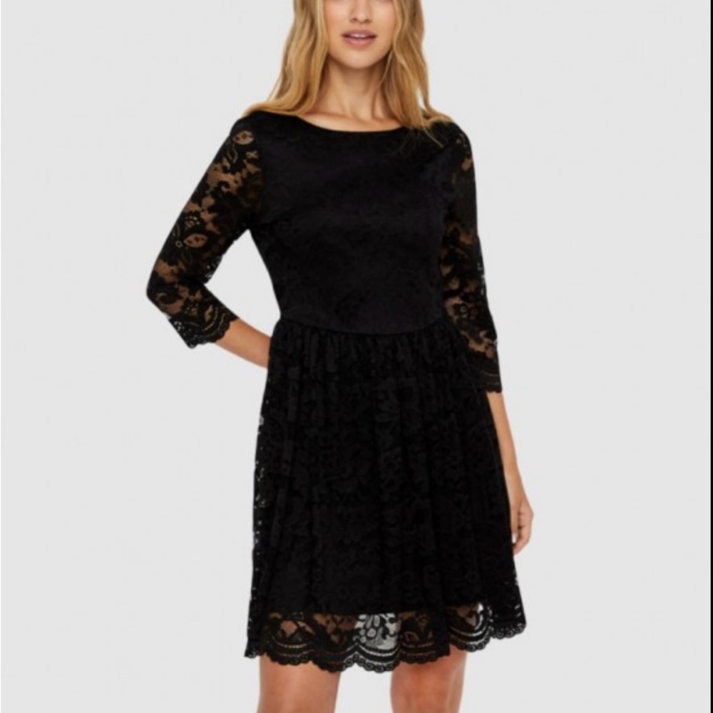 NWL LOFT size 12 woman Elegant Black Lace Dress